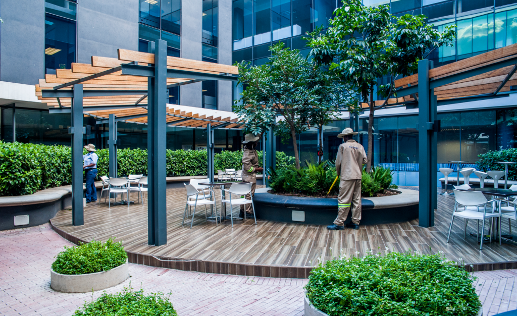 Retail and Hotel Landscaping: Design Ideas That Attract Guests